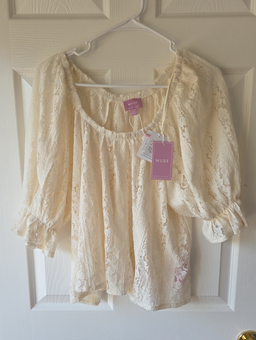 MUSE Flowy White Ivory Lace Top M NWT $58 Bohemian Western